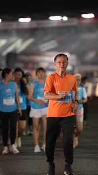 BIB: 276
                            <button type="button" onclick="openModal(14373532)" class="btn btn-primary btn-sm float-right btn-popup" data-toggle="modal" data-target=".modal-high-quality">
                        <i class="fas fa-shopping-cart"></i> Add to Cart
                    </button>
                                            <button type="button" onclick="isThisMe(14373532, true)" class="btn btn-success btn-sm float-right btn-popup btn-isme hidden" data-toggle="tooltip" data-placement="bottom" title="นี่คือรูปของคุณใช่ไหม คลิกที่นี่เพื่อเอาเข้าอัลบั้ม">
                        <i class="fas fa-plus"></i> Add to album
                    </button>
                    <button type="button" onclick="isThisMe(14373532, false)" class="btn btn-warning btn-sm float-right btn-popup btn-isnotme hidden">
                        <i class="fas fa-ban"></i> Remove from album
                    </button>