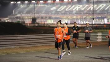 BIB: 95168
                            <button type="button" onclick="openModal(14328292)" class="btn btn-primary btn-sm float-right btn-popup" data-toggle="modal" data-target=".modal-high-quality">
                        <i class="fas fa-shopping-cart"></i> Add to Cart
                    </button>
                                            <button type="button" onclick="isThisMe(14328292, true)" class="btn btn-success btn-sm float-right btn-popup btn-isme hidden" data-toggle="tooltip" data-placement="bottom" title="นี่คือรูปของคุณใช่ไหม คลิกที่นี่เพื่อเอาเข้าอัลบั้ม">
                        <i class="fas fa-plus"></i> Add to album
                    </button>
                    <button type="button" onclick="isThisMe(14328292, false)" class="btn btn-warning btn-sm float-right btn-popup btn-isnotme hidden">
                        <i class="fas fa-ban"></i> Remove from album
                    </button>