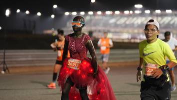 BIB: 1522, 26919
                            <button type="button" onclick="openModal(14324208)" class="btn btn-primary btn-sm float-right btn-popup" data-toggle="modal" data-target=".modal-high-quality">
                        <i class="fas fa-shopping-cart"></i> Add to Cart
                    </button>
                                            <button type="button" onclick="isThisMe(14324208, true)" class="btn btn-success btn-sm float-right btn-popup btn-isme hidden" data-toggle="tooltip" data-placement="bottom" title="นี่คือรูปของคุณใช่ไหม คลิกที่นี่เพื่อเอาเข้าอัลบั้ม">
                        <i class="fas fa-plus"></i> Add to album
                    </button>
                    <button type="button" onclick="isThisMe(14324208, false)" class="btn btn-warning btn-sm float-right btn-popup btn-isnotme hidden">
                        <i class="fas fa-ban"></i> Remove from album
                    </button>