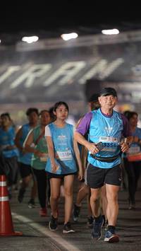 BIB: 3354, 1518
                            <button type="button" onclick="openModal(14360512)" class="btn btn-primary btn-sm float-right btn-popup" data-toggle="modal" data-target=".modal-high-quality">
                        <i class="fas fa-shopping-cart"></i> Add to Cart
                    </button>
                                            <button type="button" onclick="isThisMe(14360512, true)" class="btn btn-success btn-sm float-right btn-popup btn-isme hidden" data-toggle="tooltip" data-placement="bottom" title="นี่คือรูปของคุณใช่ไหม คลิกที่นี่เพื่อเอาเข้าอัลบั้ม">
                        <i class="fas fa-plus"></i> Add to album
                    </button>
                    <button type="button" onclick="isThisMe(14360512, false)" class="btn btn-warning btn-sm float-right btn-popup btn-isnotme hidden">
                        <i class="fas fa-ban"></i> Remove from album
                    </button>