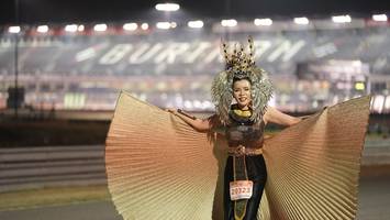 BIB: 29323
                            <button type="button" onclick="openModal(14336396)" class="btn btn-primary btn-sm float-right btn-popup" data-toggle="modal" data-target=".modal-high-quality">
                        <i class="fas fa-shopping-cart"></i> Add to Cart
                    </button>
                                            <button type="button" onclick="isThisMe(14336396, true)" class="btn btn-success btn-sm float-right btn-popup btn-isme hidden" data-toggle="tooltip" data-placement="bottom" title="นี่คือรูปของคุณใช่ไหม คลิกที่นี่เพื่อเอาเข้าอัลบั้ม">
                        <i class="fas fa-plus"></i> Add to album
                    </button>
                    <button type="button" onclick="isThisMe(14336396, false)" class="btn btn-warning btn-sm float-right btn-popup btn-isnotme hidden">
                        <i class="fas fa-ban"></i> Remove from album
                    </button>