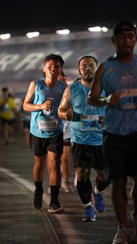 BIB: 043, 14829, 10016
                            <button type="button" onclick="openModal(14357350)" class="btn btn-primary btn-sm float-right btn-popup" data-toggle="modal" data-target=".modal-high-quality">
                        <i class="fas fa-shopping-cart"></i> Add to Cart
                    </button>
                                            <button type="button" onclick="isThisMe(14357350, true)" class="btn btn-success btn-sm float-right btn-popup btn-isme hidden" data-toggle="tooltip" data-placement="bottom" title="นี่คือรูปของคุณใช่ไหม คลิกที่นี่เพื่อเอาเข้าอัลบั้ม">
                        <i class="fas fa-plus"></i> Add to album
                    </button>
                    <button type="button" onclick="isThisMe(14357350, false)" class="btn btn-warning btn-sm float-right btn-popup btn-isnotme hidden">
                        <i class="fas fa-ban"></i> Remove from album
                    </button>