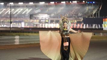 BIB: 29323
                            <button type="button" onclick="openModal(14336094)" class="btn btn-primary btn-sm float-right btn-popup" data-toggle="modal" data-target=".modal-high-quality">
                        <i class="fas fa-shopping-cart"></i> Add to Cart
                    </button>
                                            <button type="button" onclick="isThisMe(14336094, true)" class="btn btn-success btn-sm float-right btn-popup btn-isme hidden" data-toggle="tooltip" data-placement="bottom" title="นี่คือรูปของคุณใช่ไหม คลิกที่นี่เพื่อเอาเข้าอัลบั้ม">
                        <i class="fas fa-plus"></i> Add to album
                    </button>
                    <button type="button" onclick="isThisMe(14336094, false)" class="btn btn-warning btn-sm float-right btn-popup btn-isnotme hidden">
                        <i class="fas fa-ban"></i> Remove from album
                    </button>