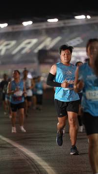 BIB: 112
                            <button type="button" onclick="openModal(14354345)" class="btn btn-primary btn-sm float-right btn-popup" data-toggle="modal" data-target=".modal-high-quality">
                        <i class="fas fa-shopping-cart"></i> Add to Cart
                    </button>
                                            <button type="button" onclick="isThisMe(14354345, true)" class="btn btn-success btn-sm float-right btn-popup btn-isme hidden" data-toggle="tooltip" data-placement="bottom" title="นี่คือรูปของคุณใช่ไหม คลิกที่นี่เพื่อเอาเข้าอัลบั้ม">
                        <i class="fas fa-plus"></i> Add to album
                    </button>
                    <button type="button" onclick="isThisMe(14354345, false)" class="btn btn-warning btn-sm float-right btn-popup btn-isnotme hidden">
                        <i class="fas fa-ban"></i> Remove from album
                    </button>