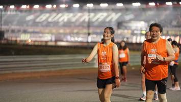 BIB: 2729, 29537
                            <button type="button" onclick="openModal(14326563)" class="btn btn-primary btn-sm float-right btn-popup" data-toggle="modal" data-target=".modal-high-quality">
                        <i class="fas fa-shopping-cart"></i> Add to Cart
                    </button>
                                            <button type="button" onclick="isThisMe(14326563, true)" class="btn btn-success btn-sm float-right btn-popup btn-isme hidden" data-toggle="tooltip" data-placement="bottom" title="นี่คือรูปของคุณใช่ไหม คลิกที่นี่เพื่อเอาเข้าอัลบั้ม">
                        <i class="fas fa-plus"></i> Add to album
                    </button>
                    <button type="button" onclick="isThisMe(14326563, false)" class="btn btn-warning btn-sm float-right btn-popup btn-isnotme hidden">
                        <i class="fas fa-ban"></i> Remove from album
                    </button>