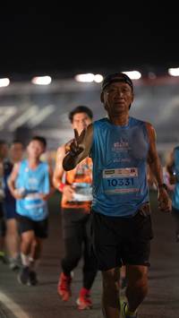BIB: 2021, 10331
                            <button type="button" onclick="openModal(14348997)" class="btn btn-primary btn-sm float-right btn-popup" data-toggle="modal" data-target=".modal-high-quality">
                        <i class="fas fa-shopping-cart"></i> Add to Cart
                    </button>
                                            <button type="button" onclick="isThisMe(14348997, true)" class="btn btn-success btn-sm float-right btn-popup btn-isme hidden" data-toggle="tooltip" data-placement="bottom" title="นี่คือรูปของคุณใช่ไหม คลิกที่นี่เพื่อเอาเข้าอัลบั้ม">
                        <i class="fas fa-plus"></i> Add to album
                    </button>
                    <button type="button" onclick="isThisMe(14348997, false)" class="btn btn-warning btn-sm float-right btn-popup btn-isnotme hidden">
                        <i class="fas fa-ban"></i> Remove from album
                    </button>