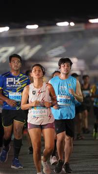 BIB: 13092, 0357, 99104
                            <button type="button" onclick="openModal(14360272)" class="btn btn-primary btn-sm float-right btn-popup" data-toggle="modal" data-target=".modal-high-quality">
                        <i class="fas fa-shopping-cart"></i> Add to Cart
                    </button>
                                            <button type="button" onclick="isThisMe(14360272, true)" class="btn btn-success btn-sm float-right btn-popup btn-isme hidden" data-toggle="tooltip" data-placement="bottom" title="นี่คือรูปของคุณใช่ไหม คลิกที่นี่เพื่อเอาเข้าอัลบั้ม">
                        <i class="fas fa-plus"></i> Add to album
                    </button>
                    <button type="button" onclick="isThisMe(14360272, false)" class="btn btn-warning btn-sm float-right btn-popup btn-isnotme hidden">
                        <i class="fas fa-ban"></i> Remove from album
                    </button>