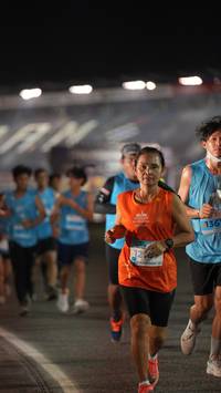 BIB: 136
                            <button type="button" onclick="openModal(14348618)" class="btn btn-primary btn-sm float-right btn-popup" data-toggle="modal" data-target=".modal-high-quality">
                        <i class="fas fa-shopping-cart"></i> Add to Cart
                    </button>
                                            <button type="button" onclick="isThisMe(14348618, true)" class="btn btn-success btn-sm float-right btn-popup btn-isme hidden" data-toggle="tooltip" data-placement="bottom" title="นี่คือรูปของคุณใช่ไหม คลิกที่นี่เพื่อเอาเข้าอัลบั้ม">
                        <i class="fas fa-plus"></i> Add to album
                    </button>
                    <button type="button" onclick="isThisMe(14348618, false)" class="btn btn-warning btn-sm float-right btn-popup btn-isnotme hidden">
                        <i class="fas fa-ban"></i> Remove from album
                    </button>