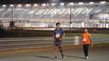 BIB: 0936, 501
                            <button type="button" onclick="openModal(14335612)" class="btn btn-primary btn-sm float-right btn-popup" data-toggle="modal" data-target=".modal-high-quality">
                        <i class="fas fa-shopping-cart"></i> Add to Cart
                    </button>
                                            <button type="button" onclick="isThisMe(14335612, true)" class="btn btn-success btn-sm float-right btn-popup btn-isme hidden" data-toggle="tooltip" data-placement="bottom" title="นี่คือรูปของคุณใช่ไหม คลิกที่นี่เพื่อเอาเข้าอัลบั้ม">
                        <i class="fas fa-plus"></i> Add to album
                    </button>
                    <button type="button" onclick="isThisMe(14335612, false)" class="btn btn-warning btn-sm float-right btn-popup btn-isnotme hidden">
                        <i class="fas fa-ban"></i> Remove from album
                    </button>