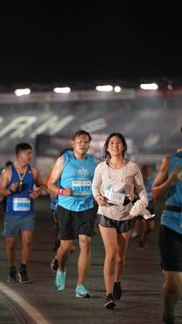 BIB: 10377, 1119, 0930
                            <button type="button" onclick="openModal(14350334)" class="btn btn-primary btn-sm float-right btn-popup" data-toggle="modal" data-target=".modal-high-quality">
                        <i class="fas fa-shopping-cart"></i> Add to Cart
                    </button>
                                            <button type="button" onclick="isThisMe(14350334, true)" class="btn btn-success btn-sm float-right btn-popup btn-isme hidden" data-toggle="tooltip" data-placement="bottom" title="นี่คือรูปของคุณใช่ไหม คลิกที่นี่เพื่อเอาเข้าอัลบั้ม">
                        <i class="fas fa-plus"></i> Add to album
                    </button>
                    <button type="button" onclick="isThisMe(14350334, false)" class="btn btn-warning btn-sm float-right btn-popup btn-isnotme hidden">
                        <i class="fas fa-ban"></i> Remove from album
                    </button>