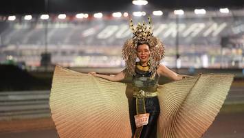 BIB: 29323
                            <button type="button" onclick="openModal(14336665)" class="btn btn-primary btn-sm float-right btn-popup" data-toggle="modal" data-target=".modal-high-quality">
                        <i class="fas fa-shopping-cart"></i> Add to Cart
                    </button>
                                            <button type="button" onclick="isThisMe(14336665, true)" class="btn btn-success btn-sm float-right btn-popup btn-isme hidden" data-toggle="tooltip" data-placement="bottom" title="นี่คือรูปของคุณใช่ไหม คลิกที่นี่เพื่อเอาเข้าอัลบั้ม">
                        <i class="fas fa-plus"></i> Add to album
                    </button>
                    <button type="button" onclick="isThisMe(14336665, false)" class="btn btn-warning btn-sm float-right btn-popup btn-isnotme hidden">
                        <i class="fas fa-ban"></i> Remove from album
                    </button>