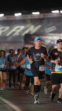 BIB: 2021, 11537, 10334, 
                            <button type="button" onclick="openModal(14374740)" class="btn btn-primary btn-sm float-right btn-popup" data-toggle="modal" data-target=".modal-high-quality">
                        <i class="fas fa-shopping-cart"></i> Add to Cart
                    </button>
                                            <button type="button" onclick="isThisMe(14374740, true)" class="btn btn-success btn-sm float-right btn-popup btn-isme hidden" data-toggle="tooltip" data-placement="bottom" title="นี่คือรูปของคุณใช่ไหม คลิกที่นี่เพื่อเอาเข้าอัลบั้ม">
                        <i class="fas fa-plus"></i> Add to album
                    </button>
                    <button type="button" onclick="isThisMe(14374740, false)" class="btn btn-warning btn-sm float-right btn-popup btn-isnotme hidden">
                        <i class="fas fa-ban"></i> Remove from album
                    </button>