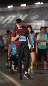 BIB: 13122, 3378
                            <button type="button" onclick="openModal(14370421)" class="btn btn-primary btn-sm float-right btn-popup" data-toggle="modal" data-target=".modal-high-quality">
                        <i class="fas fa-shopping-cart"></i> Add to Cart
                    </button>
                                            <button type="button" onclick="isThisMe(14370421, true)" class="btn btn-success btn-sm float-right btn-popup btn-isme hidden" data-toggle="tooltip" data-placement="bottom" title="นี่คือรูปของคุณใช่ไหม คลิกที่นี่เพื่อเอาเข้าอัลบั้ม">
                        <i class="fas fa-plus"></i> Add to album
                    </button>
                    <button type="button" onclick="isThisMe(14370421, false)" class="btn btn-warning btn-sm float-right btn-popup btn-isnotme hidden">
                        <i class="fas fa-ban"></i> Remove from album
                    </button>