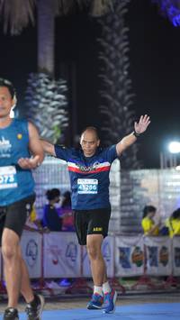 BIB: 573, 45286
                            <button type="button" onclick="openModal(14487477)" class="btn btn-primary btn-sm float-right btn-popup" data-toggle="modal" data-target=".modal-high-quality">
                        <i class="fas fa-shopping-cart"></i> Add to Cart
                    </button>
                                            <button type="button" onclick="isThisMe(14487477, true)" class="btn btn-success btn-sm float-right btn-popup btn-isme hidden" data-toggle="tooltip" data-placement="bottom" title="นี่คือรูปของคุณใช่ไหม คลิกที่นี่เพื่อเอาเข้าอัลบั้ม">
                        <i class="fas fa-plus"></i> Add to album
                    </button>
                    <button type="button" onclick="isThisMe(14487477, false)" class="btn btn-warning btn-sm float-right btn-popup btn-isnotme hidden">
                        <i class="fas fa-ban"></i> Remove from album
                    </button>