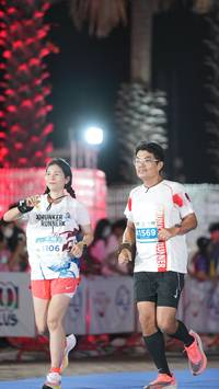 BIB: 41569, 3106
                            <button type="button" onclick="openModal(14481909)" class="btn btn-primary btn-sm float-right btn-popup" data-toggle="modal" data-target=".modal-high-quality">
                        <i class="fas fa-shopping-cart"></i> Add to Cart
                    </button>
                                            <button type="button" onclick="isThisMe(14481909, true)" class="btn btn-success btn-sm float-right btn-popup btn-isme hidden" data-toggle="tooltip" data-placement="bottom" title="นี่คือรูปของคุณใช่ไหม คลิกที่นี่เพื่อเอาเข้าอัลบั้ม">
                        <i class="fas fa-plus"></i> Add to album
                    </button>
                    <button type="button" onclick="isThisMe(14481909, false)" class="btn btn-warning btn-sm float-right btn-popup btn-isnotme hidden">
                        <i class="fas fa-ban"></i> Remove from album
                    </button>