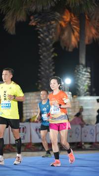 BIB: 40842, 585
                            <button type="button" onclick="openModal(14497013)" class="btn btn-primary btn-sm float-right btn-popup" data-toggle="modal" data-target=".modal-high-quality">
                        <i class="fas fa-shopping-cart"></i> Add to Cart
                    </button>
                                            <button type="button" onclick="isThisMe(14497013, true)" class="btn btn-success btn-sm float-right btn-popup btn-isme hidden" data-toggle="tooltip" data-placement="bottom" title="นี่คือรูปของคุณใช่ไหม คลิกที่นี่เพื่อเอาเข้าอัลบั้ม">
                        <i class="fas fa-plus"></i> Add to album
                    </button>
                    <button type="button" onclick="isThisMe(14497013, false)" class="btn btn-warning btn-sm float-right btn-popup btn-isnotme hidden">
                        <i class="fas fa-ban"></i> Remove from album
                    </button>