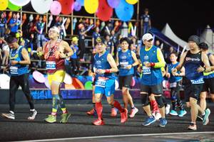 BIB: 41526, 4032, 0252, 0322, 2406
                            <button type="button" onclick="openModal(15066765)" class="btn btn-primary btn-sm float-right btn-popup" data-toggle="modal" data-target=".modal-high-quality">
                        <i class="fas fa-shopping-cart"></i> Add to Cart
                    </button>
                                            <button type="button" onclick="isThisMe(15066765, true)" class="btn btn-success btn-sm float-right btn-popup btn-isme hidden" data-toggle="tooltip" data-placement="bottom" title="นี่คือรูปของคุณใช่ไหม คลิกที่นี่เพื่อเอาเข้าอัลบั้ม">
                        <i class="fas fa-plus"></i> Add to album
                    </button>
                    <button type="button" onclick="isThisMe(15066765, false)" class="btn btn-warning btn-sm float-right btn-popup btn-isnotme hidden">
                        <i class="fas fa-ban"></i> Remove from album
                    </button>