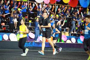 BIB: 795, 972
                            <button type="button" onclick="openModal(15065824)" class="btn btn-primary btn-sm float-right btn-popup" data-toggle="modal" data-target=".modal-high-quality">
                        <i class="fas fa-shopping-cart"></i> Add to Cart
                    </button>
                                            <button type="button" onclick="isThisMe(15065824, true)" class="btn btn-success btn-sm float-right btn-popup btn-isme hidden" data-toggle="tooltip" data-placement="bottom" title="นี่คือรูปของคุณใช่ไหม คลิกที่นี่เพื่อเอาเข้าอัลบั้ม">
                        <i class="fas fa-plus"></i> Add to album
                    </button>
                    <button type="button" onclick="isThisMe(15065824, false)" class="btn btn-warning btn-sm float-right btn-popup btn-isnotme hidden">
                        <i class="fas fa-ban"></i> Remove from album
                    </button>