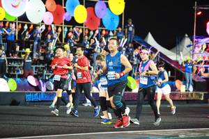 BIB: 2717, 210
                            <button type="button" onclick="openModal(15067176)" class="btn btn-primary btn-sm float-right btn-popup" data-toggle="modal" data-target=".modal-high-quality">
                        <i class="fas fa-shopping-cart"></i> Add to Cart
                    </button>
                                            <button type="button" onclick="isThisMe(15067176, true)" class="btn btn-success btn-sm float-right btn-popup btn-isme hidden" data-toggle="tooltip" data-placement="bottom" title="นี่คือรูปของคุณใช่ไหม คลิกที่นี่เพื่อเอาเข้าอัลบั้ม">
                        <i class="fas fa-plus"></i> Add to album
                    </button>
                    <button type="button" onclick="isThisMe(15067176, false)" class="btn btn-warning btn-sm float-right btn-popup btn-isnotme hidden">
                        <i class="fas fa-ban"></i> Remove from album
                    </button>