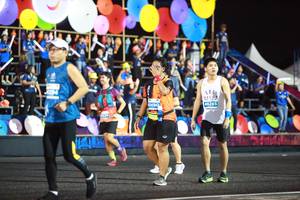 BIB: 0490, 46285
                            <button type="button" onclick="openModal(15066832)" class="btn btn-primary btn-sm float-right btn-popup" data-toggle="modal" data-target=".modal-high-quality">
                        <i class="fas fa-shopping-cart"></i> Add to Cart
                    </button>
                                            <button type="button" onclick="isThisMe(15066832, true)" class="btn btn-success btn-sm float-right btn-popup btn-isme hidden" data-toggle="tooltip" data-placement="bottom" title="นี่คือรูปของคุณใช่ไหม คลิกที่นี่เพื่อเอาเข้าอัลบั้ม">
                        <i class="fas fa-plus"></i> Add to album
                    </button>
                    <button type="button" onclick="isThisMe(15066832, false)" class="btn btn-warning btn-sm float-right btn-popup btn-isnotme hidden">
                        <i class="fas fa-ban"></i> Remove from album
                    </button>