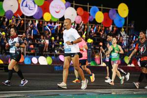 BIB: 16648, 1905
                            <button type="button" onclick="openModal(15066351)" class="btn btn-primary btn-sm float-right btn-popup" data-toggle="modal" data-target=".modal-high-quality">
                        <i class="fas fa-shopping-cart"></i> Add to Cart
                    </button>
                                            <button type="button" onclick="isThisMe(15066351, true)" class="btn btn-success btn-sm float-right btn-popup btn-isme hidden" data-toggle="tooltip" data-placement="bottom" title="นี่คือรูปของคุณใช่ไหม คลิกที่นี่เพื่อเอาเข้าอัลบั้ม">
                        <i class="fas fa-plus"></i> Add to album
                    </button>
                    <button type="button" onclick="isThisMe(15066351, false)" class="btn btn-warning btn-sm float-right btn-popup btn-isnotme hidden">
                        <i class="fas fa-ban"></i> Remove from album
                    </button>