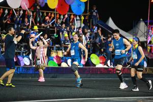 BIB: 194, 41549
                            <button type="button" onclick="openModal(15067702)" class="btn btn-primary btn-sm float-right btn-popup" data-toggle="modal" data-target=".modal-high-quality">
                        <i class="fas fa-shopping-cart"></i> Add to Cart
                    </button>
                                            <button type="button" onclick="isThisMe(15067702, true)" class="btn btn-success btn-sm float-right btn-popup btn-isme hidden" data-toggle="tooltip" data-placement="bottom" title="นี่คือรูปของคุณใช่ไหม คลิกที่นี่เพื่อเอาเข้าอัลบั้ม">
                        <i class="fas fa-plus"></i> Add to album
                    </button>
                    <button type="button" onclick="isThisMe(15067702, false)" class="btn btn-warning btn-sm float-right btn-popup btn-isnotme hidden">
                        <i class="fas fa-ban"></i> Remove from album
                    </button>