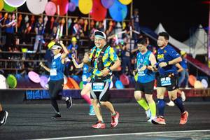 BIB: 41110, 40475
                            <button type="button" onclick="openModal(15067007)" class="btn btn-primary btn-sm float-right btn-popup" data-toggle="modal" data-target=".modal-high-quality">
                        <i class="fas fa-shopping-cart"></i> Add to Cart
                    </button>
                                            <button type="button" onclick="isThisMe(15067007, true)" class="btn btn-success btn-sm float-right btn-popup btn-isme hidden" data-toggle="tooltip" data-placement="bottom" title="นี่คือรูปของคุณใช่ไหม คลิกที่นี่เพื่อเอาเข้าอัลบั้ม">
                        <i class="fas fa-plus"></i> Add to album
                    </button>
                    <button type="button" onclick="isThisMe(15067007, false)" class="btn btn-warning btn-sm float-right btn-popup btn-isnotme hidden">
                        <i class="fas fa-ban"></i> Remove from album
                    </button>