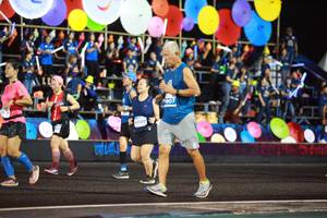 BIB: 907, 43120
                            <button type="button" onclick="openModal(15066094)" class="btn btn-primary btn-sm float-right btn-popup" data-toggle="modal" data-target=".modal-high-quality">
                        <i class="fas fa-shopping-cart"></i> Add to Cart
                    </button>
                                            <button type="button" onclick="isThisMe(15066094, true)" class="btn btn-success btn-sm float-right btn-popup btn-isme hidden" data-toggle="tooltip" data-placement="bottom" title="นี่คือรูปของคุณใช่ไหม คลิกที่นี่เพื่อเอาเข้าอัลบั้ม">
                        <i class="fas fa-plus"></i> Add to album
                    </button>
                    <button type="button" onclick="isThisMe(15066094, false)" class="btn btn-warning btn-sm float-right btn-popup btn-isnotme hidden">
                        <i class="fas fa-ban"></i> Remove from album
                    </button>