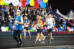 BIB: 46285, 490
                            <button type="button" onclick="openModal(15066821)" class="btn btn-primary btn-sm float-right btn-popup" data-toggle="modal" data-target=".modal-high-quality">
                        <i class="fas fa-shopping-cart"></i> Add to Cart
                    </button>
                                            <button type="button" onclick="isThisMe(15066821, true)" class="btn btn-success btn-sm float-right btn-popup btn-isme hidden" data-toggle="tooltip" data-placement="bottom" title="นี่คือรูปของคุณใช่ไหม คลิกที่นี่เพื่อเอาเข้าอัลบั้ม">
                        <i class="fas fa-plus"></i> Add to album
                    </button>
                    <button type="button" onclick="isThisMe(15066821, false)" class="btn btn-warning btn-sm float-right btn-popup btn-isnotme hidden">
                        <i class="fas fa-ban"></i> Remove from album
                    </button>