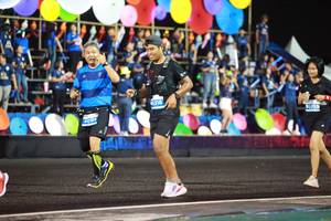 BIB: 5318, 95055
                            <button type="button" onclick="openModal(15067262)" class="btn btn-primary btn-sm float-right btn-popup" data-toggle="modal" data-target=".modal-high-quality">
                        <i class="fas fa-shopping-cart"></i> Add to Cart
                    </button>
                                            <button type="button" onclick="isThisMe(15067262, true)" class="btn btn-success btn-sm float-right btn-popup btn-isme hidden" data-toggle="tooltip" data-placement="bottom" title="นี่คือรูปของคุณใช่ไหม คลิกที่นี่เพื่อเอาเข้าอัลบั้ม">
                        <i class="fas fa-plus"></i> Add to album
                    </button>
                    <button type="button" onclick="isThisMe(15067262, false)" class="btn btn-warning btn-sm float-right btn-popup btn-isnotme hidden">
                        <i class="fas fa-ban"></i> Remove from album
                    </button>