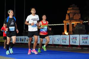 BIB: 083, 45025, 42006
                            <button type="button" onclick="openModal(13845971)" class="btn btn-primary btn-sm float-right btn-popup" data-toggle="modal" data-target=".modal-high-quality">
                        <i class="fas fa-shopping-cart"></i> Add to Cart
                    </button>
                                            <button type="button" onclick="isThisMe(13845971, true)" class="btn btn-success btn-sm float-right btn-popup btn-isme hidden" data-toggle="tooltip" data-placement="bottom" title="นี่คือรูปของคุณใช่ไหม คลิกที่นี่เพื่อเอาเข้าอัลบั้ม">
                        <i class="fas fa-plus"></i> Add to album
                    </button>
                    <button type="button" onclick="isThisMe(13845971, false)" class="btn btn-warning btn-sm float-right btn-popup btn-isnotme hidden">
                        <i class="fas fa-ban"></i> Remove from album
                    </button>