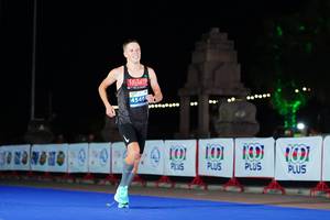 BIB: 4546
                            <button type="button" onclick="openModal(13893143)" class="btn btn-primary btn-sm float-right btn-popup" data-toggle="modal" data-target=".modal-high-quality">
                        <i class="fas fa-shopping-cart"></i> Add to Cart
                    </button>
                                            <button type="button" onclick="isThisMe(13893143, true)" class="btn btn-success btn-sm float-right btn-popup btn-isme hidden" data-toggle="tooltip" data-placement="bottom" title="นี่คือรูปของคุณใช่ไหม คลิกที่นี่เพื่อเอาเข้าอัลบั้ม">
                        <i class="fas fa-plus"></i> Add to album
                    </button>
                    <button type="button" onclick="isThisMe(13893143, false)" class="btn btn-warning btn-sm float-right btn-popup btn-isnotme hidden">
                        <i class="fas fa-ban"></i> Remove from album
                    </button>