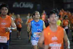 BIB: 376, 8320
                            <button type="button" onclick="openModal(14707989)" class="btn btn-primary btn-sm float-right btn-popup" data-toggle="modal" data-target=".modal-high-quality">
                        <i class="fas fa-shopping-cart"></i> Add to Cart
                    </button>
                                            <button type="button" onclick="isThisMe(14707989, true)" class="btn btn-success btn-sm float-right btn-popup btn-isme hidden" data-toggle="tooltip" data-placement="bottom" title="นี่คือรูปของคุณใช่ไหม คลิกที่นี่เพื่อเอาเข้าอัลบั้ม">
                        <i class="fas fa-plus"></i> Add to album
                    </button>
                    <button type="button" onclick="isThisMe(14707989, false)" class="btn btn-warning btn-sm float-right btn-popup btn-isnotme hidden">
                        <i class="fas fa-ban"></i> Remove from album
                    </button>