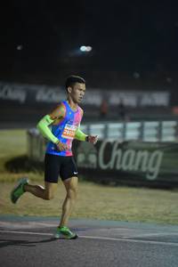 BIB: 26030
                            <button type="button" onclick="openModal(14652037)" class="btn btn-primary btn-sm float-right btn-popup" data-toggle="modal" data-target=".modal-high-quality">
                        <i class="fas fa-shopping-cart"></i> Add to Cart
                    </button>
                                            <button type="button" onclick="isThisMe(14652037, true)" class="btn btn-success btn-sm float-right btn-popup btn-isme hidden" data-toggle="tooltip" data-placement="bottom" title="นี่คือรูปของคุณใช่ไหม คลิกที่นี่เพื่อเอาเข้าอัลบั้ม">
                        <i class="fas fa-plus"></i> Add to album
                    </button>
                    <button type="button" onclick="isThisMe(14652037, false)" class="btn btn-warning btn-sm float-right btn-popup btn-isnotme hidden">
                        <i class="fas fa-ban"></i> Remove from album
                    </button>