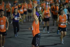 BIB: 2190
                            <button type="button" onclick="openModal(14713757)" class="btn btn-primary btn-sm float-right btn-popup" data-toggle="modal" data-target=".modal-high-quality">
                        <i class="fas fa-shopping-cart"></i> Add to Cart
                    </button>
                                            <button type="button" onclick="isThisMe(14713757, true)" class="btn btn-success btn-sm float-right btn-popup btn-isme hidden" data-toggle="tooltip" data-placement="bottom" title="นี่คือรูปของคุณใช่ไหม คลิกที่นี่เพื่อเอาเข้าอัลบั้ม">
                        <i class="fas fa-plus"></i> Add to album
                    </button>
                    <button type="button" onclick="isThisMe(14713757, false)" class="btn btn-warning btn-sm float-right btn-popup btn-isnotme hidden">
                        <i class="fas fa-ban"></i> Remove from album
                    </button>