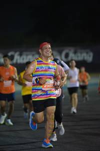 BIB: 300, 21451
                            <button type="button" onclick="openModal(14697862)" class="btn btn-primary btn-sm float-right btn-popup" data-toggle="modal" data-target=".modal-high-quality">
                        <i class="fas fa-shopping-cart"></i> Add to Cart
                    </button>
                                            <button type="button" onclick="isThisMe(14697862, true)" class="btn btn-success btn-sm float-right btn-popup btn-isme hidden" data-toggle="tooltip" data-placement="bottom" title="นี่คือรูปของคุณใช่ไหม คลิกที่นี่เพื่อเอาเข้าอัลบั้ม">
                        <i class="fas fa-plus"></i> Add to album
                    </button>
                    <button type="button" onclick="isThisMe(14697862, false)" class="btn btn-warning btn-sm float-right btn-popup btn-isnotme hidden">
                        <i class="fas fa-ban"></i> Remove from album
                    </button>