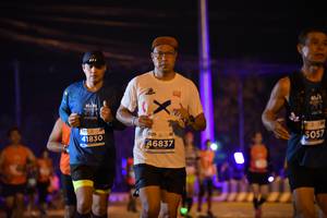 BIB: 41830, 46837, 057
                            <button type="button" onclick="openModal(14779307)" class="btn btn-primary btn-sm float-right btn-popup" data-toggle="modal" data-target=".modal-high-quality">
                        <i class="fas fa-shopping-cart"></i> Add to Cart
                    </button>
                                            <button type="button" onclick="isThisMe(14779307, true)" class="btn btn-success btn-sm float-right btn-popup btn-isme hidden" data-toggle="tooltip" data-placement="bottom" title="นี่คือรูปของคุณใช่ไหม คลิกที่นี่เพื่อเอาเข้าอัลบั้ม">
                        <i class="fas fa-plus"></i> Add to album
                    </button>
                    <button type="button" onclick="isThisMe(14779307, false)" class="btn btn-warning btn-sm float-right btn-popup btn-isnotme hidden">
                        <i class="fas fa-ban"></i> Remove from album
                    </button>