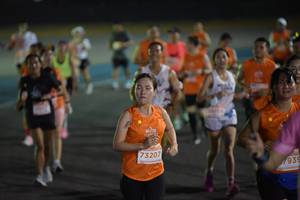 BIB: 73207, 939
                            <button type="button" onclick="openModal(14712390)" class="btn btn-primary btn-sm float-right btn-popup" data-toggle="modal" data-target=".modal-high-quality">
                        <i class="fas fa-shopping-cart"></i> Add to Cart
                    </button>
                                            <button type="button" onclick="isThisMe(14712390, true)" class="btn btn-success btn-sm float-right btn-popup btn-isme hidden" data-toggle="tooltip" data-placement="bottom" title="นี่คือรูปของคุณใช่ไหม คลิกที่นี่เพื่อเอาเข้าอัลบั้ม">
                        <i class="fas fa-plus"></i> Add to album
                    </button>
                    <button type="button" onclick="isThisMe(14712390, false)" class="btn btn-warning btn-sm float-right btn-popup btn-isnotme hidden">
                        <i class="fas fa-ban"></i> Remove from album
                    </button>