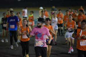 BIB: 7320, 29296, 2353
                            <button type="button" onclick="openModal(14712315)" class="btn btn-primary btn-sm float-right btn-popup" data-toggle="modal" data-target=".modal-high-quality">
                        <i class="fas fa-shopping-cart"></i> Add to Cart
                    </button>
                                            <button type="button" onclick="isThisMe(14712315, true)" class="btn btn-success btn-sm float-right btn-popup btn-isme hidden" data-toggle="tooltip" data-placement="bottom" title="นี่คือรูปของคุณใช่ไหม คลิกที่นี่เพื่อเอาเข้าอัลบั้ม">
                        <i class="fas fa-plus"></i> Add to album
                    </button>
                    <button type="button" onclick="isThisMe(14712315, false)" class="btn btn-warning btn-sm float-right btn-popup btn-isnotme hidden">
                        <i class="fas fa-ban"></i> Remove from album
                    </button>