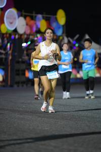 BIB: 14118
                            <button type="button" onclick="openModal(14735963)" class="btn btn-primary btn-sm float-right btn-popup" data-toggle="modal" data-target=".modal-high-quality">
                        <i class="fas fa-shopping-cart"></i> Add to Cart
                    </button>
                                            <button type="button" onclick="isThisMe(14735963, true)" class="btn btn-success btn-sm float-right btn-popup btn-isme hidden" data-toggle="tooltip" data-placement="bottom" title="นี่คือรูปของคุณใช่ไหม คลิกที่นี่เพื่อเอาเข้าอัลบั้ม">
                        <i class="fas fa-plus"></i> Add to album
                    </button>
                    <button type="button" onclick="isThisMe(14735963, false)" class="btn btn-warning btn-sm float-right btn-popup btn-isnotme hidden">
                        <i class="fas fa-ban"></i> Remove from album
                    </button>
