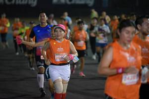 BIB: 290
                            <button type="button" onclick="openModal(14709231)" class="btn btn-primary btn-sm float-right btn-popup" data-toggle="modal" data-target=".modal-high-quality">
                        <i class="fas fa-shopping-cart"></i> Add to Cart
                    </button>
                                            <button type="button" onclick="isThisMe(14709231, true)" class="btn btn-success btn-sm float-right btn-popup btn-isme hidden" data-toggle="tooltip" data-placement="bottom" title="นี่คือรูปของคุณใช่ไหม คลิกที่นี่เพื่อเอาเข้าอัลบั้ม">
                        <i class="fas fa-plus"></i> Add to album
                    </button>
                    <button type="button" onclick="isThisMe(14709231, false)" class="btn btn-warning btn-sm float-right btn-popup btn-isnotme hidden">
                        <i class="fas fa-ban"></i> Remove from album
                    </button>