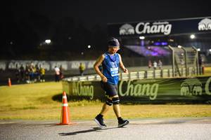 BIB: 415
                            <button type="button" onclick="openModal(14663452)" class="btn btn-primary btn-sm float-right btn-popup" data-toggle="modal" data-target=".modal-high-quality">
                        <i class="fas fa-shopping-cart"></i> Add to Cart
                    </button>
                                            <button type="button" onclick="isThisMe(14663452, true)" class="btn btn-success btn-sm float-right btn-popup btn-isme hidden" data-toggle="tooltip" data-placement="bottom" title="นี่คือรูปของคุณใช่ไหม คลิกที่นี่เพื่อเอาเข้าอัลบั้ม">
                        <i class="fas fa-plus"></i> Add to album
                    </button>
                    <button type="button" onclick="isThisMe(14663452, false)" class="btn btn-warning btn-sm float-right btn-popup btn-isnotme hidden">
                        <i class="fas fa-ban"></i> Remove from album
                    </button>