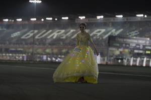 BIB: 8404
                            <button type="button" onclick="openModal(14785275)" class="btn btn-primary btn-sm float-right btn-popup" data-toggle="modal" data-target=".modal-high-quality">
                        <i class="fas fa-shopping-cart"></i> Add to Cart
                    </button>
                                            <button type="button" onclick="isThisMe(14785275, true)" class="btn btn-success btn-sm float-right btn-popup btn-isme hidden" data-toggle="tooltip" data-placement="bottom" title="นี่คือรูปของคุณใช่ไหม คลิกที่นี่เพื่อเอาเข้าอัลบั้ม">
                        <i class="fas fa-plus"></i> Add to album
                    </button>
                    <button type="button" onclick="isThisMe(14785275, false)" class="btn btn-warning btn-sm float-right btn-popup btn-isnotme hidden">
                        <i class="fas fa-ban"></i> Remove from album
                    </button>