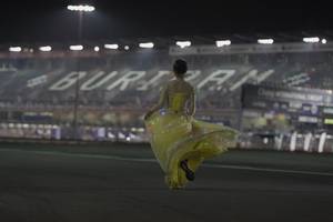 BIB: 4027
                            <button type="button" onclick="openModal(14783569)" class="btn btn-primary btn-sm float-right btn-popup" data-toggle="modal" data-target=".modal-high-quality">
                        <i class="fas fa-shopping-cart"></i> Add to Cart
                    </button>
                                            <button type="button" onclick="isThisMe(14783569, true)" class="btn btn-success btn-sm float-right btn-popup btn-isme hidden" data-toggle="tooltip" data-placement="bottom" title="นี่คือรูปของคุณใช่ไหม คลิกที่นี่เพื่อเอาเข้าอัลบั้ม">
                        <i class="fas fa-plus"></i> Add to album
                    </button>
                    <button type="button" onclick="isThisMe(14783569, false)" class="btn btn-warning btn-sm float-right btn-popup btn-isnotme hidden">
                        <i class="fas fa-ban"></i> Remove from album
                    </button>