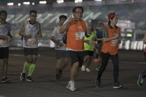 BIB: 2074, 21847, 9921
                            <button type="button" onclick="openModal(14193254)" class="btn btn-primary btn-sm float-right btn-popup" data-toggle="modal" data-target=".modal-high-quality">
                        <i class="fas fa-shopping-cart"></i> Add to Cart
                    </button>
                                            <button type="button" onclick="isThisMe(14193254, true)" class="btn btn-success btn-sm float-right btn-popup btn-isme hidden" data-toggle="tooltip" data-placement="bottom" title="นี่คือรูปของคุณใช่ไหม คลิกที่นี่เพื่อเอาเข้าอัลบั้ม">
                        <i class="fas fa-plus"></i> Add to album
                    </button>
                    <button type="button" onclick="isThisMe(14193254, false)" class="btn btn-warning btn-sm float-right btn-popup btn-isnotme hidden">
                        <i class="fas fa-ban"></i> Remove from album
                    </button>