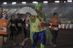 BIB: 4080
                            <button type="button" onclick="openModal(14190285)" class="btn btn-primary btn-sm float-right btn-popup" data-toggle="modal" data-target=".modal-high-quality">
                        <i class="fas fa-shopping-cart"></i> Add to Cart
                    </button>
                                            <button type="button" onclick="isThisMe(14190285, true)" class="btn btn-success btn-sm float-right btn-popup btn-isme hidden" data-toggle="tooltip" data-placement="bottom" title="นี่คือรูปของคุณใช่ไหม คลิกที่นี่เพื่อเอาเข้าอัลบั้ม">
                        <i class="fas fa-plus"></i> Add to album
                    </button>
                    <button type="button" onclick="isThisMe(14190285, false)" class="btn btn-warning btn-sm float-right btn-popup btn-isnotme hidden">
                        <i class="fas fa-ban"></i> Remove from album
                    </button>