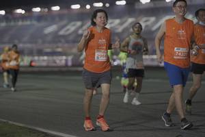 BIB: 74221, 2966
                            <button type="button" onclick="openModal(14199099)" class="btn btn-primary btn-sm float-right btn-popup" data-toggle="modal" data-target=".modal-high-quality">
                        <i class="fas fa-shopping-cart"></i> Add to Cart
                    </button>
                                            <button type="button" onclick="isThisMe(14199099, true)" class="btn btn-success btn-sm float-right btn-popup btn-isme hidden" data-toggle="tooltip" data-placement="bottom" title="นี่คือรูปของคุณใช่ไหม คลิกที่นี่เพื่อเอาเข้าอัลบั้ม">
                        <i class="fas fa-plus"></i> Add to album
                    </button>
                    <button type="button" onclick="isThisMe(14199099, false)" class="btn btn-warning btn-sm float-right btn-popup btn-isnotme hidden">
                        <i class="fas fa-ban"></i> Remove from album
                    </button>