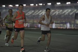 BIB: 27526, 20603, 
                            <button type="button" onclick="openModal(14792698)" class="btn btn-primary btn-sm float-right btn-popup" data-toggle="modal" data-target=".modal-high-quality">
                        <i class="fas fa-shopping-cart"></i> Add to Cart
                    </button>
                                            <button type="button" onclick="isThisMe(14792698, true)" class="btn btn-success btn-sm float-right btn-popup btn-isme hidden" data-toggle="tooltip" data-placement="bottom" title="นี่คือรูปของคุณใช่ไหม คลิกที่นี่เพื่อเอาเข้าอัลบั้ม">
                        <i class="fas fa-plus"></i> Add to album
                    </button>
                    <button type="button" onclick="isThisMe(14792698, false)" class="btn btn-warning btn-sm float-right btn-popup btn-isnotme hidden">
                        <i class="fas fa-ban"></i> Remove from album
                    </button>