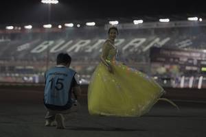 BIB: 109
                            <button type="button" onclick="openModal(14781251)" class="btn btn-primary btn-sm float-right btn-popup" data-toggle="modal" data-target=".modal-high-quality">
                        <i class="fas fa-shopping-cart"></i> Add to Cart
                    </button>
                                            <button type="button" onclick="isThisMe(14781251, true)" class="btn btn-success btn-sm float-right btn-popup btn-isme hidden" data-toggle="tooltip" data-placement="bottom" title="นี่คือรูปของคุณใช่ไหม คลิกที่นี่เพื่อเอาเข้าอัลบั้ม">
                        <i class="fas fa-plus"></i> Add to album
                    </button>
                    <button type="button" onclick="isThisMe(14781251, false)" class="btn btn-warning btn-sm float-right btn-popup btn-isnotme hidden">
                        <i class="fas fa-ban"></i> Remove from album
                    </button>