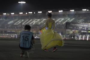 BIB: 4007
                            <button type="button" onclick="openModal(14780396)" class="btn btn-primary btn-sm float-right btn-popup" data-toggle="modal" data-target=".modal-high-quality">
                        <i class="fas fa-shopping-cart"></i> Add to Cart
                    </button>
                                            <button type="button" onclick="isThisMe(14780396, true)" class="btn btn-success btn-sm float-right btn-popup btn-isme hidden" data-toggle="tooltip" data-placement="bottom" title="นี่คือรูปของคุณใช่ไหม คลิกที่นี่เพื่อเอาเข้าอัลบั้ม">
                        <i class="fas fa-plus"></i> Add to album
                    </button>
                    <button type="button" onclick="isThisMe(14780396, false)" class="btn btn-warning btn-sm float-right btn-popup btn-isnotme hidden">
                        <i class="fas fa-ban"></i> Remove from album
                    </button>